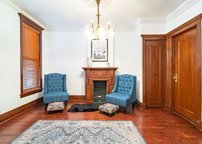 Villa Luxurious Classic Gold Coast For 12 Guests Chicago